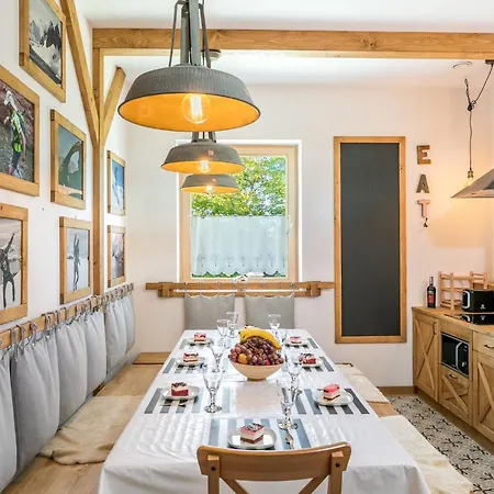 Holiday home Rent Like - Zoniowka *