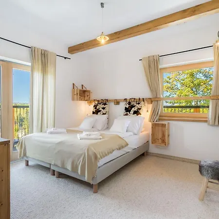 Rent Like - Zoniowka Holiday home *